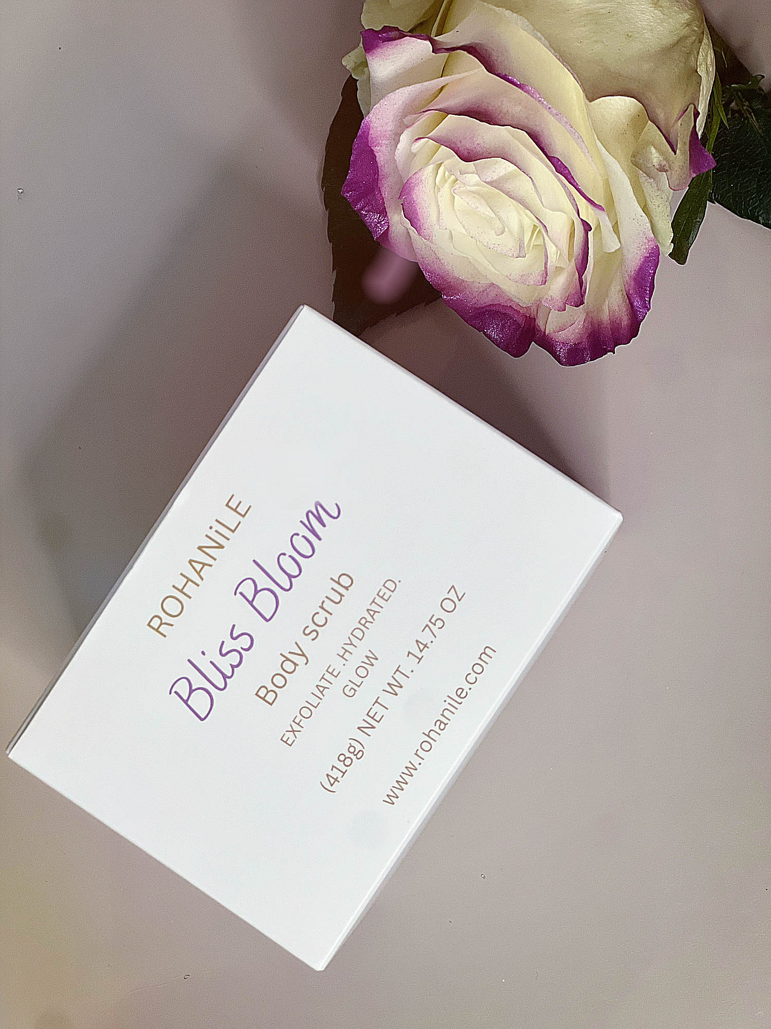 Bliss Bloom body scrub